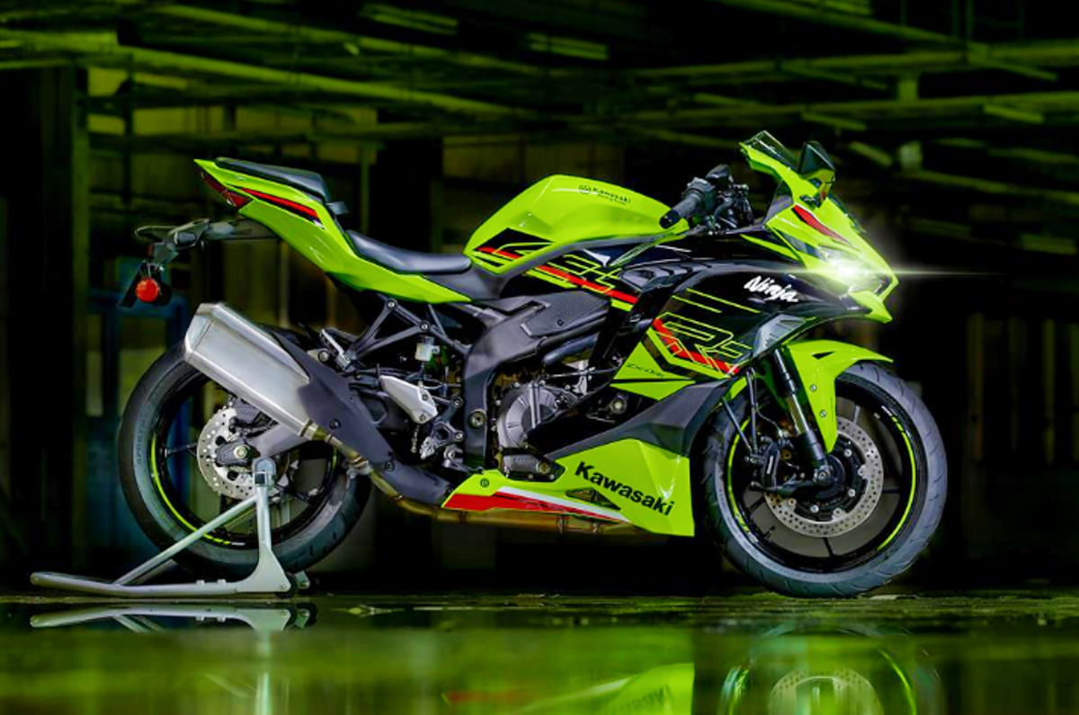 ヨア INSANE 15,000 RPM SCREAMER! 2025 Kawasaki Ninja ZX 4R FULL